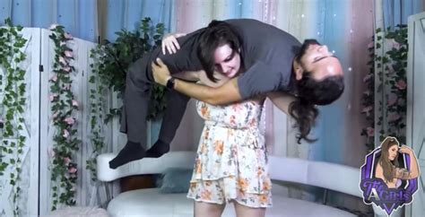stand carry planetsuzy lesn|380 pounds verses Me : r/liftandcarryNSFW .